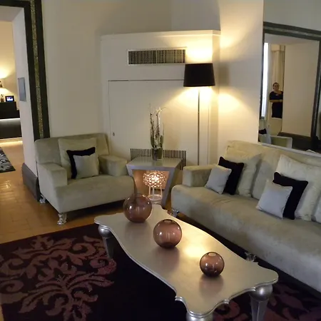 Palazzo Caracciolo Szálloda 4*