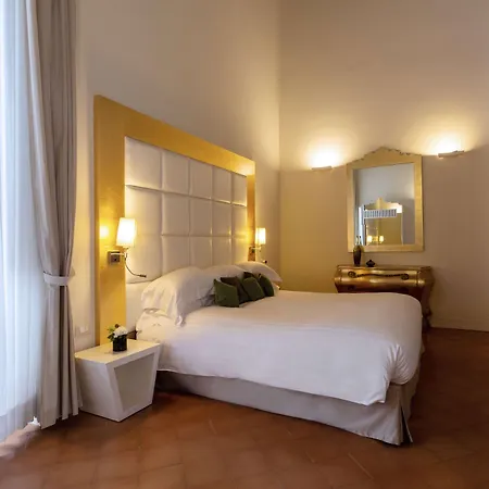 Palazzo Caracciolo Szálloda