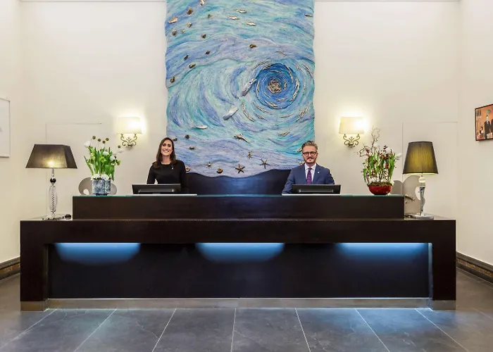 Hotel Palazzo Caracciolo 4*