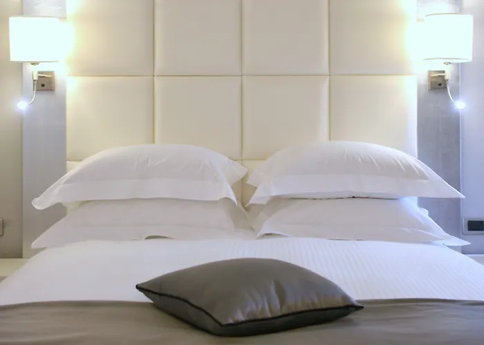 Palazzo Caracciolo Hotel 4*