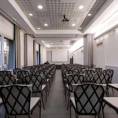 Szálloda Palazzo Caracciolo 4*