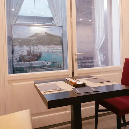 Szálloda Palazzo Caracciolo 4*