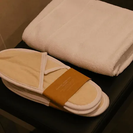 Palazzo Caracciolo 4* Nápoly