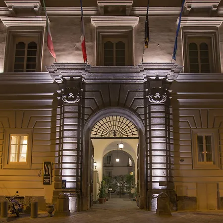 Palazzo Caracciolo 4* Naples