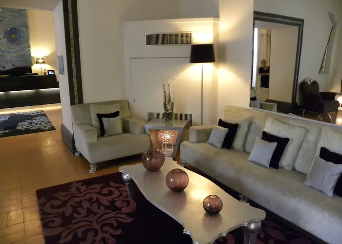Palazzo Caracciolo Hotel 4*