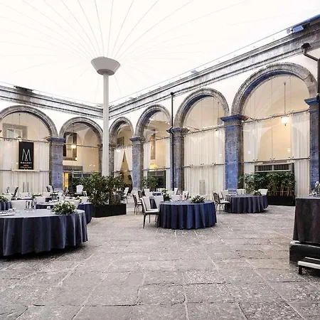 Hotel Palazzo Caracciolo 4*