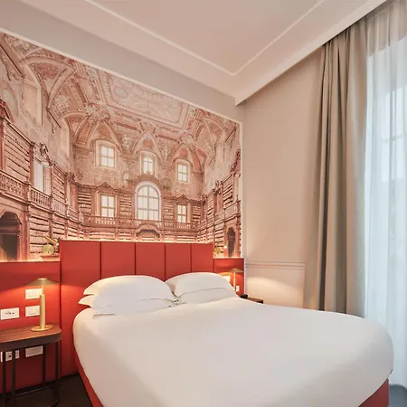 Palazzo Caracciolo Hotel
