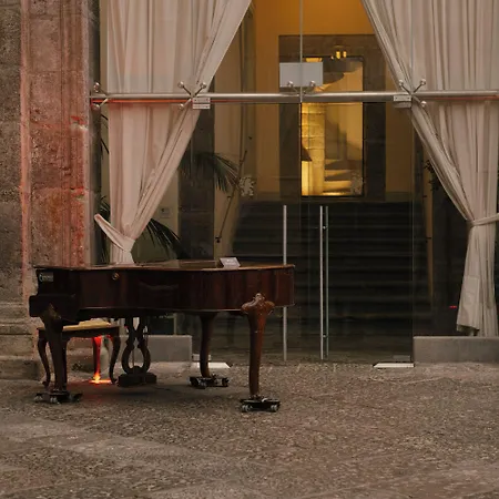 Palazzo Caracciolo 那不勒斯