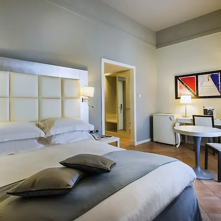 Palazzo Caracciolo 4* Napels