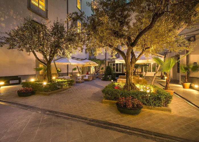 Palazzo Caracciolo 4*