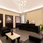 Palazzo Caracciolo 4*