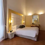 Palazzo Caracciolo Hotel