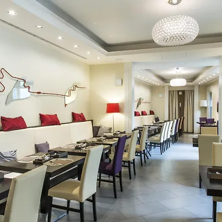 Palazzo Caracciolo 호텔 4*