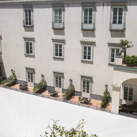 Hotel Palazzo Caracciolo 4*